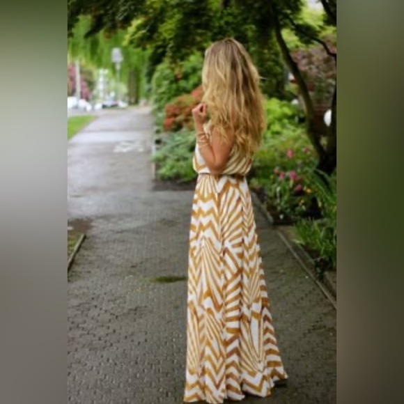 BB DAKOTA strapless gold white geometric maxi dress vacation date night sz M EUC - Picture 12 of 13